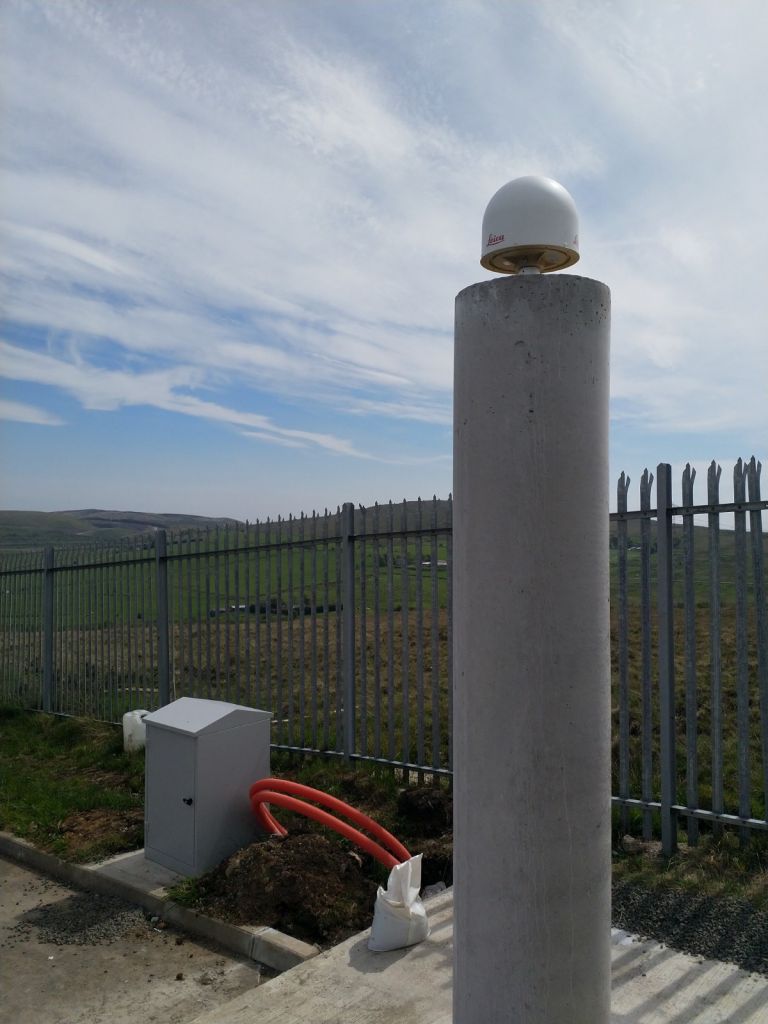 View South East showing monument and better view of Leica AR25 antenna with Radome