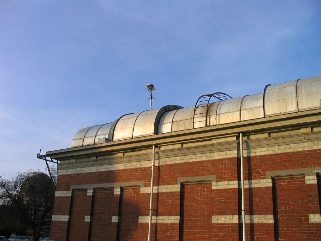 north-west view of the antenna building