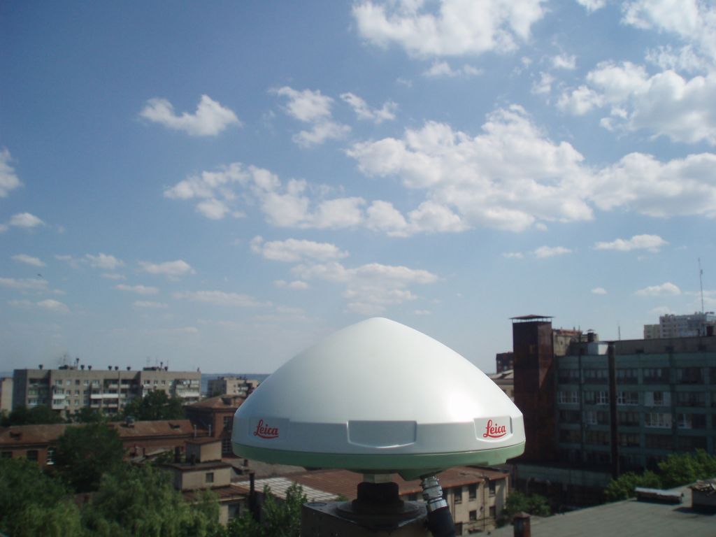 Antenna, view to the south.