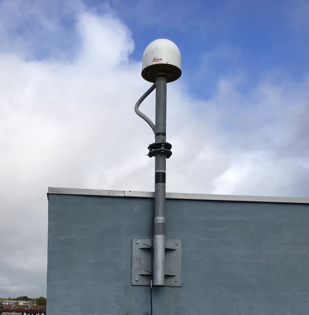 Antenna monumentation.