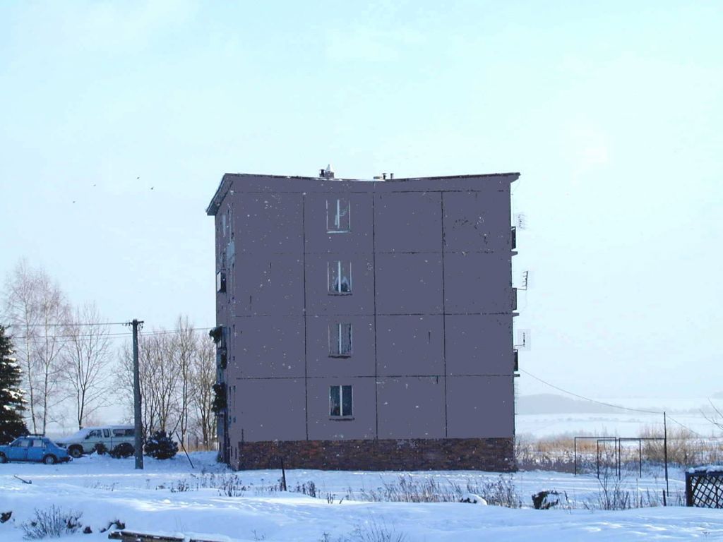 full View of the building with antenna position.